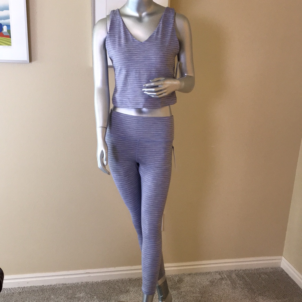 Athleta | Transcend Textured 7/8 Tight & V Neck Crop Bra Top Set